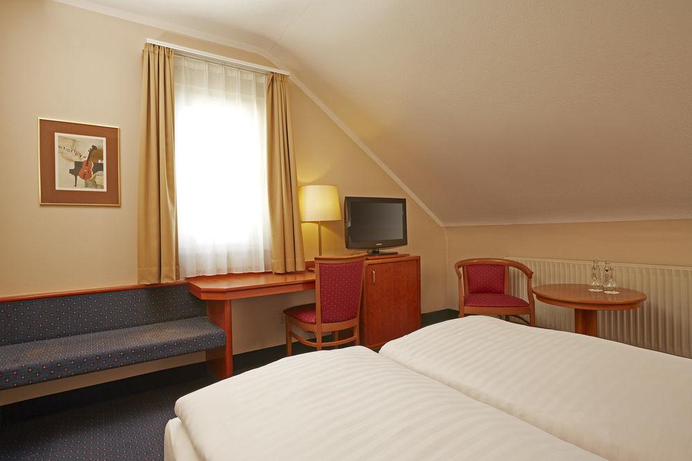 Taste Smart Hotel Lampertheim Eksteriør billede